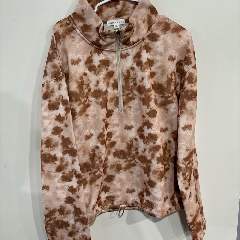 Kendall & Kylie Brown and Mocha Tie-Dye Half-Zip Top